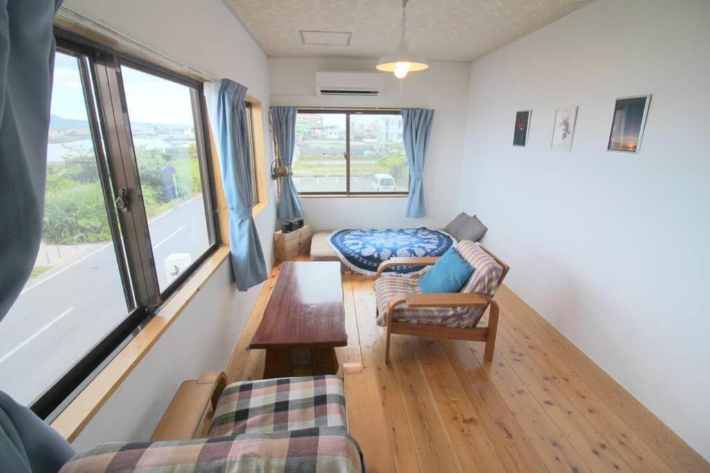 Beach Side Hotel Yamoriyanonikai Nago Exterior photo